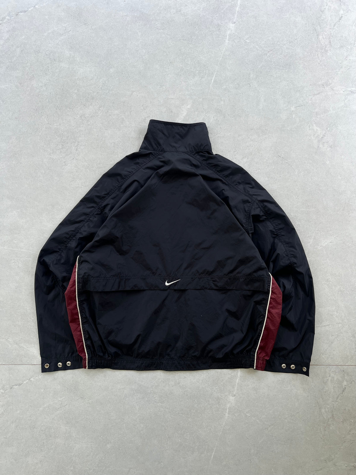 NIKE JACKET- XL