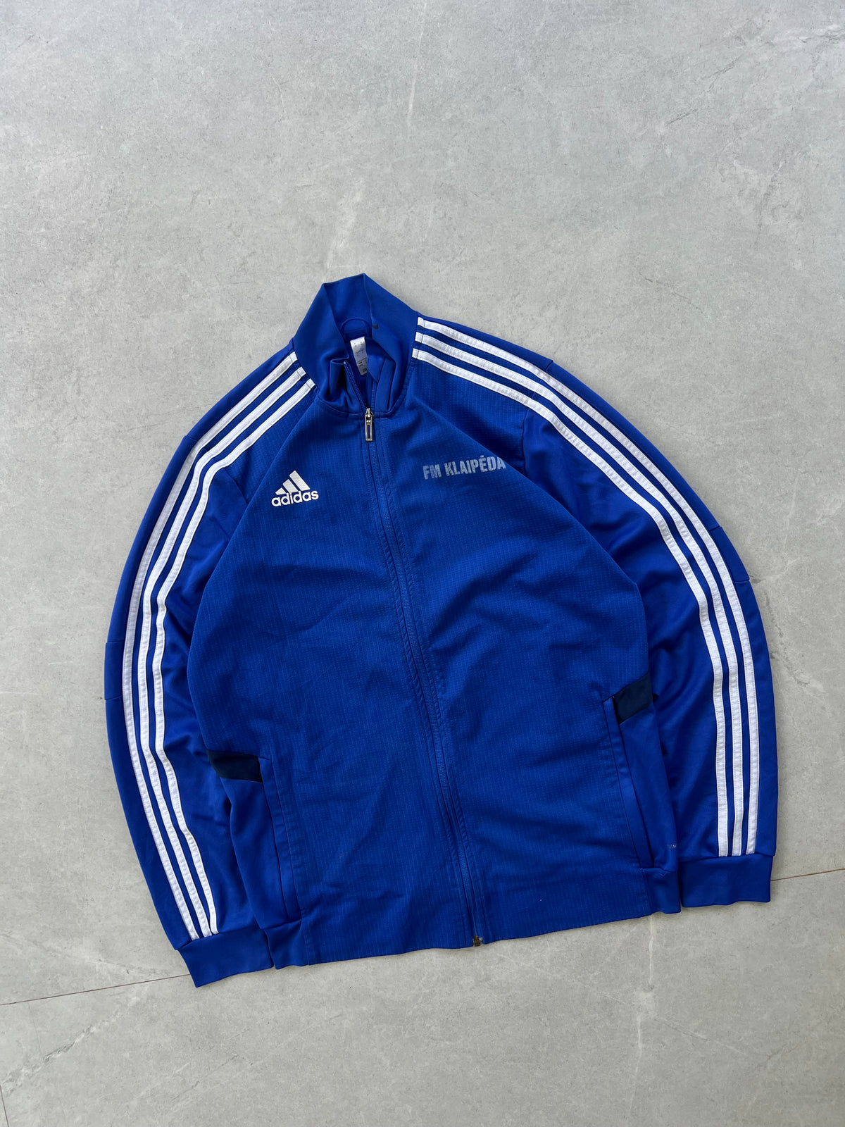 ADIDAS JACKET size M