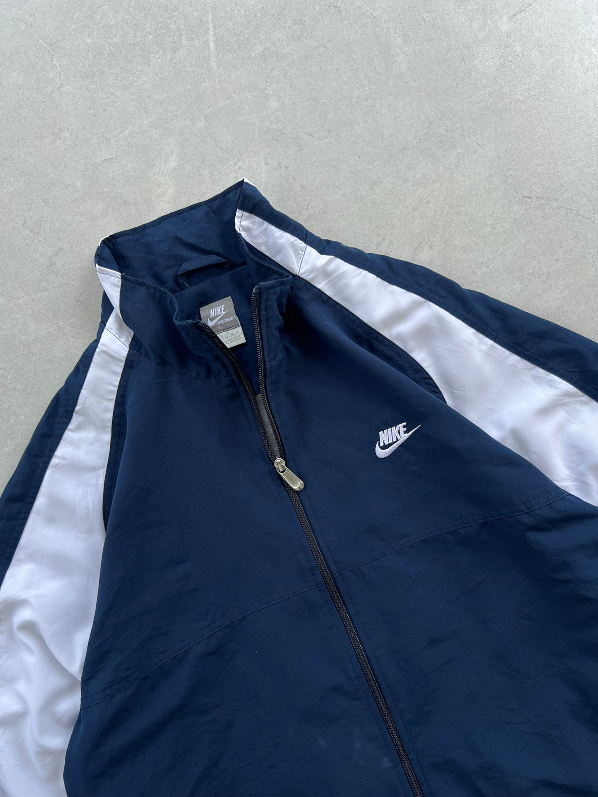 NIKE JACKET- XL