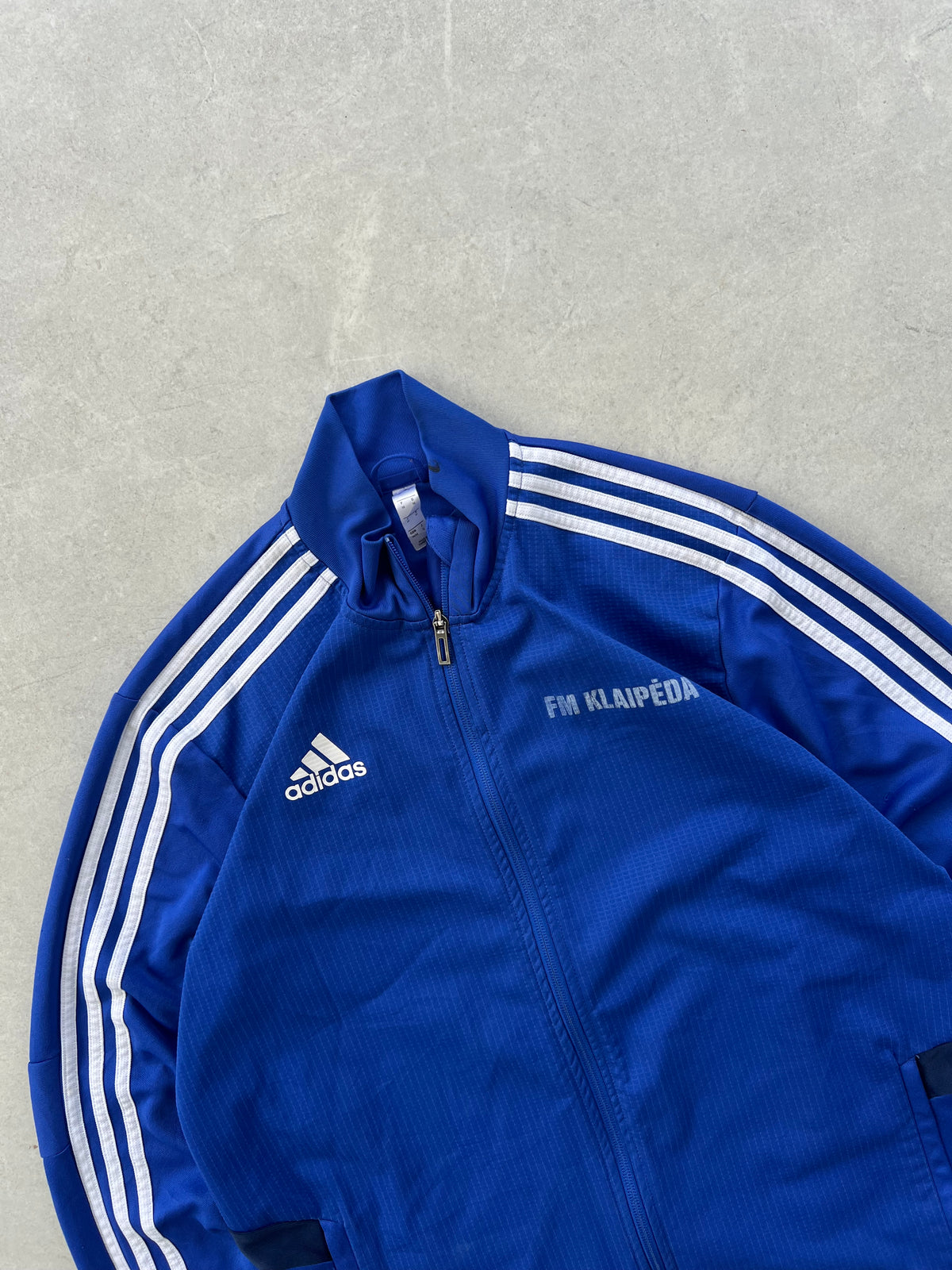 ADIDAS JACKET size M