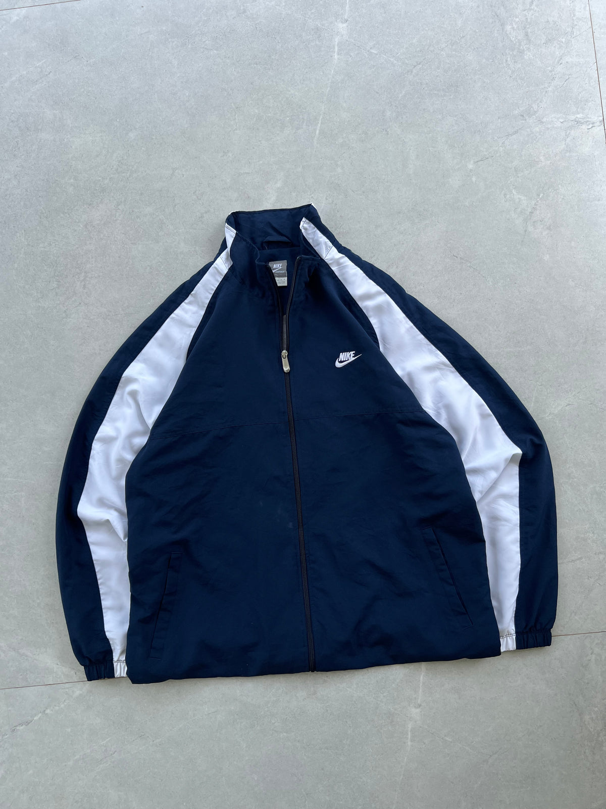 NIKE JACKET- XL