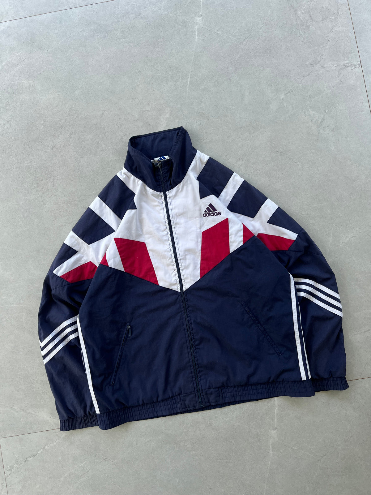 ADIDAS VINTAGE JACKET size 2xl