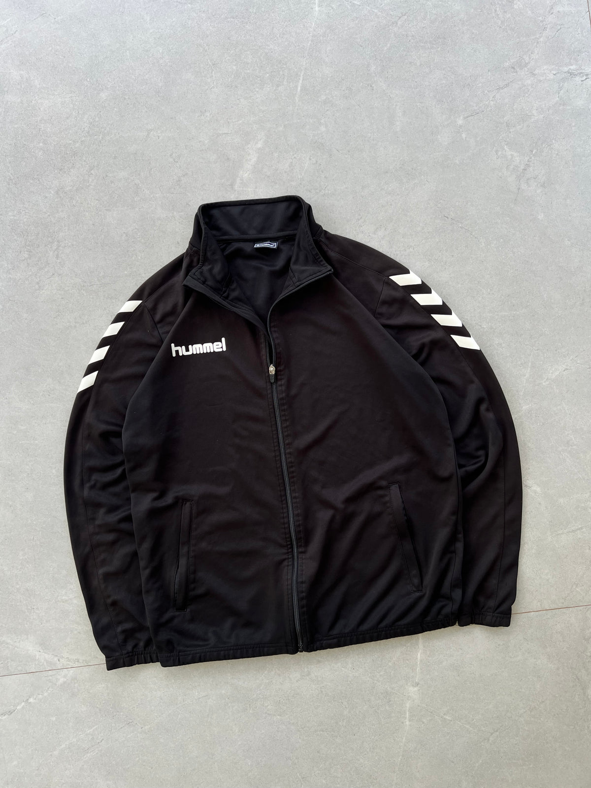 HUMMEL JACKET- L