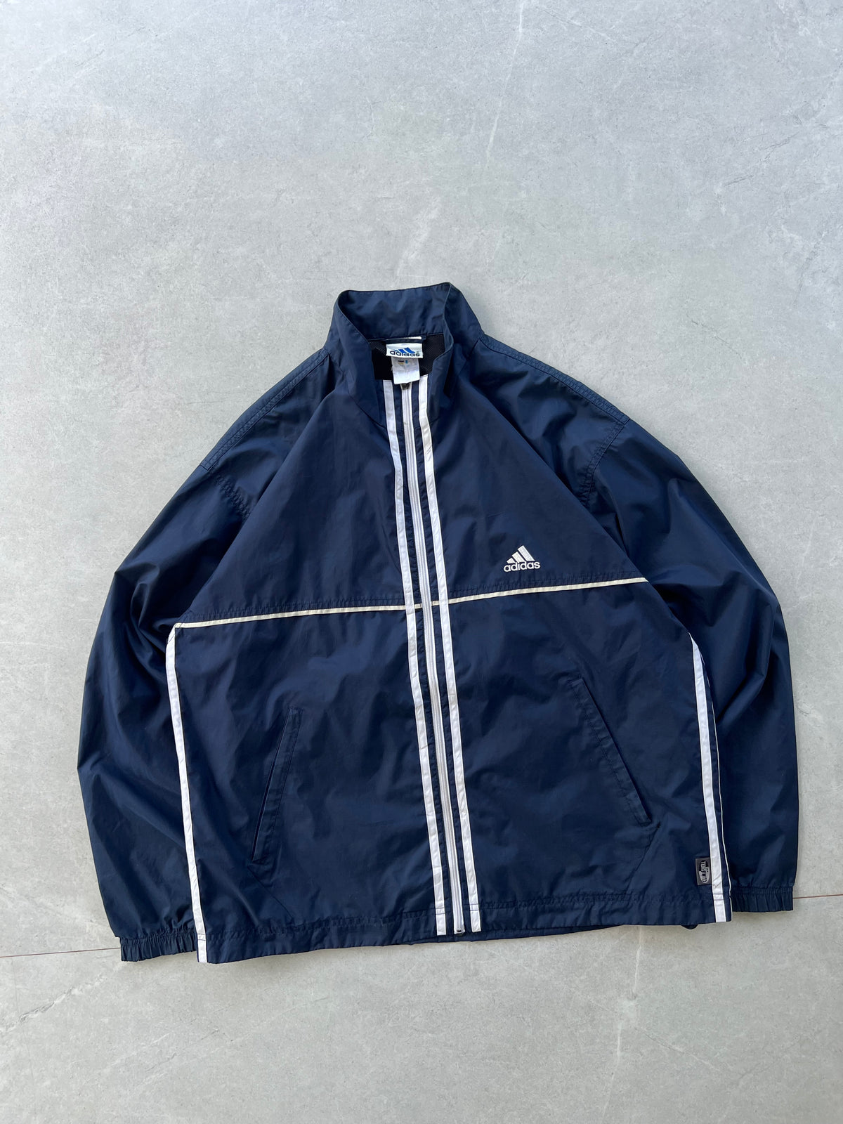 ADIDAS JACKET- M